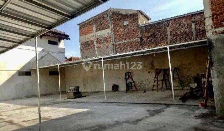 Dijual rumah plus gudang di mainroad Inhoftank 2