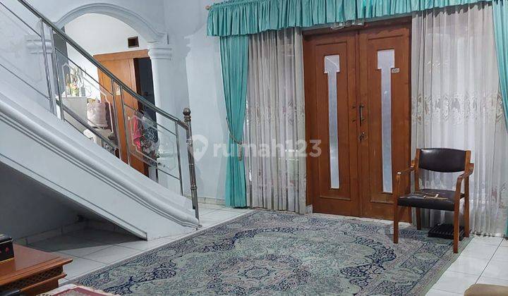 Rumah Tinggal Ada Banyak Kamar di Geger Kalong Bandung Utara 1