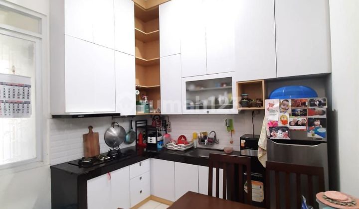 Rumah Bagus 1.5 lantai hadap Barat di TKI 1, Greenville