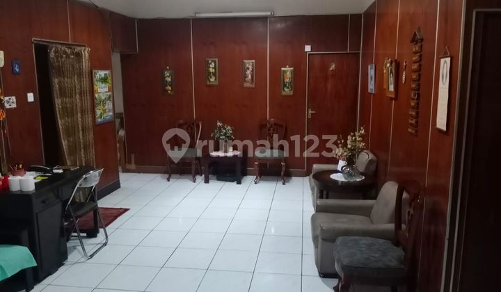 Rumah Butuh Renovasi hadap Timur SHM di Pesantren Wetan Rumah Butuh Renovasi hadap Timur SHM di Pesantren Wetan