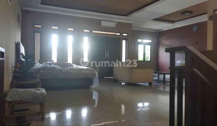 Rumah 3 lt dengan material berkualitas SHM di Jln Elang 2