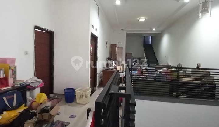 rumah hook 2 lantai siap huni di thi 2 bandung 2