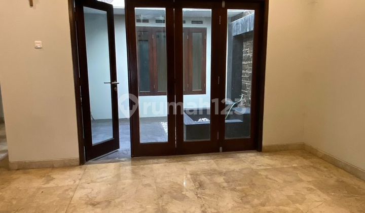 Rumah Siap Huni Lokasi Tenang Di Singgasana Pradana