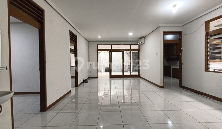 Rumah Luas bisa untuk Usaha Or Kantor di di Holis Cigondewah 2