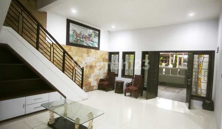 2-Story Furnished Ready-to-Live House in Singgasana