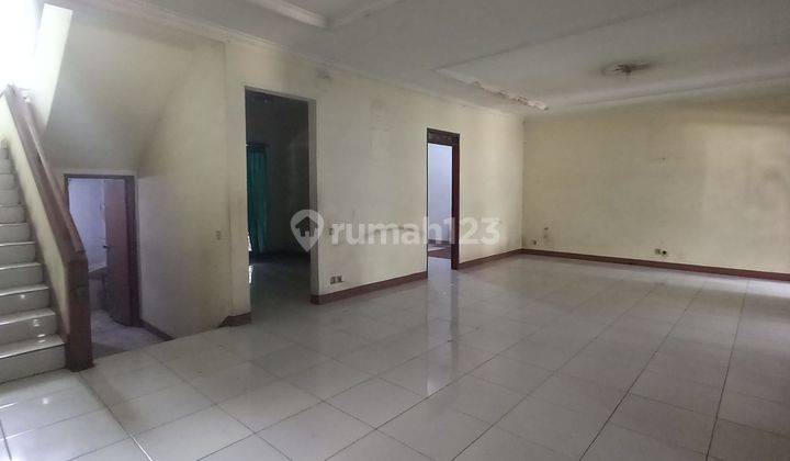 Kontrakan Rumah 2 Lantai Butuh Renovasi Di Mekar Wangi 1