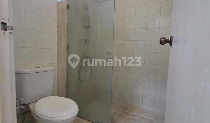 Rumah Bagus Area Depan Di Singgasana Pradana 2