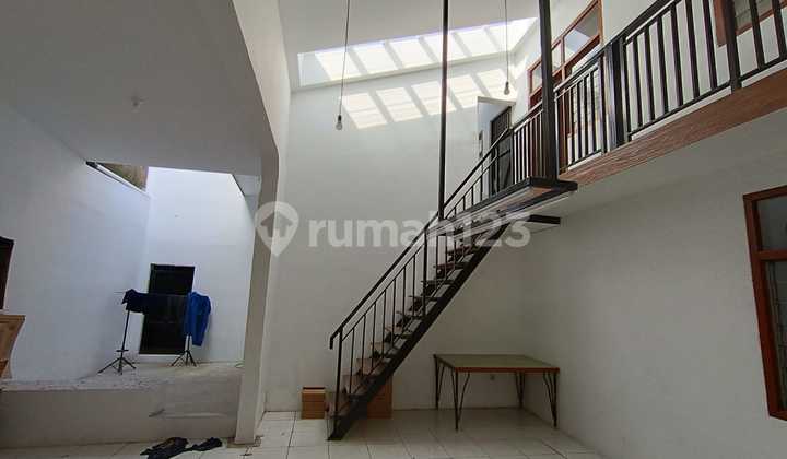 Rumah Cocok Untuk Usaha Dan Tempat Tinggal