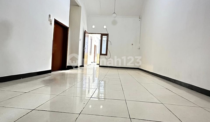 Rumah Siap Huni di Taman Kopo Indah 3 One Gate System