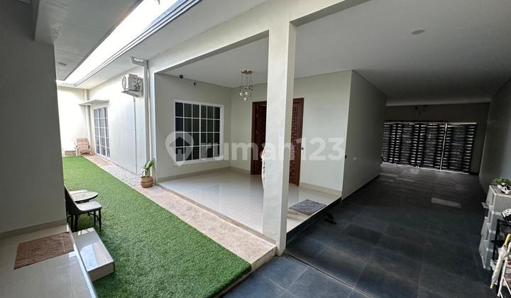 Rumah Modern Homey Lokasi Daerah Kampung Melayu, Tangerang