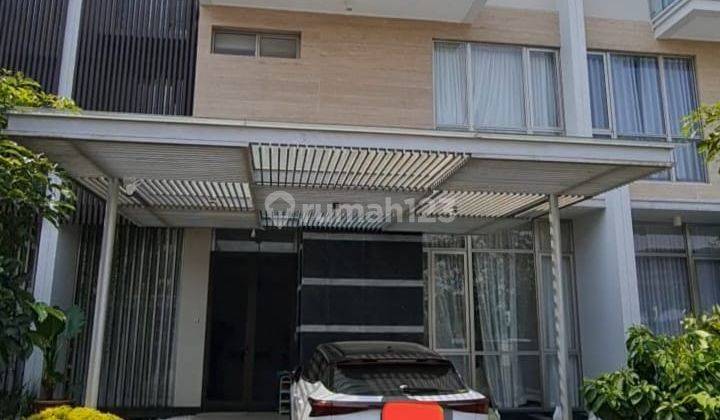 Dijual Rumah Mewah di Chopin Lokasi Strategis Dan Nyaman  1