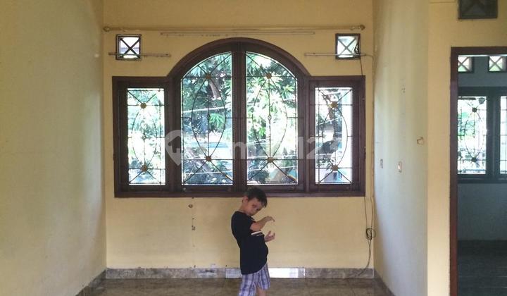 Dijual  Rumah Jl. Layar, Kelapa Dua, bagus siap pakai 2