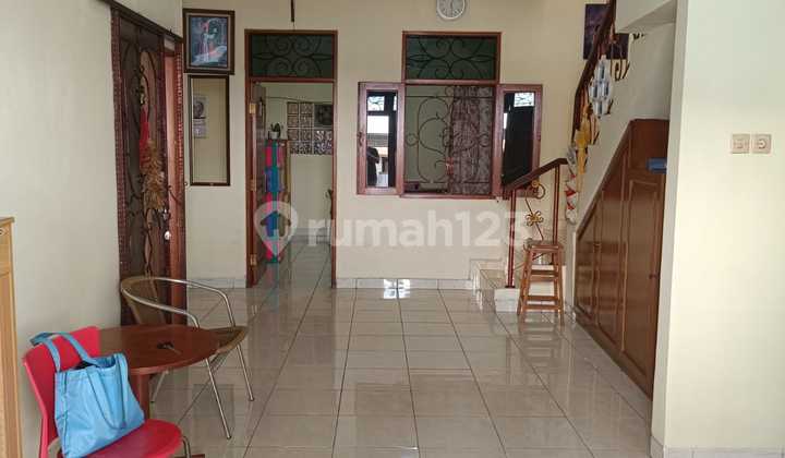 For sale: Gajah Mada house, size 7x18, nice and neat. For sale: Gajah Mada house, size 7x18, nice and neat.