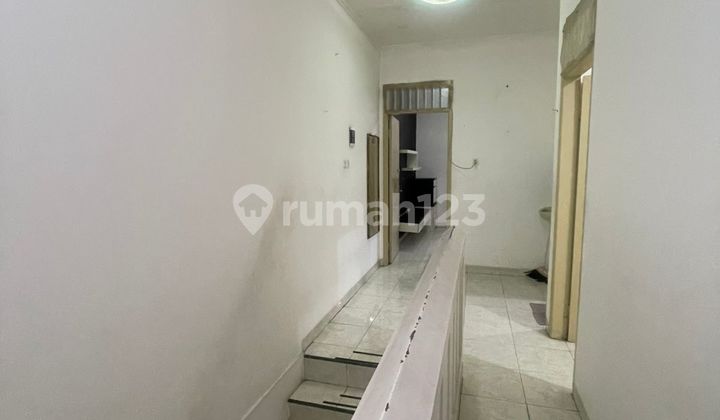 Dijual Rumah Tanjung Duren Selatan 2,5 Lantai  2