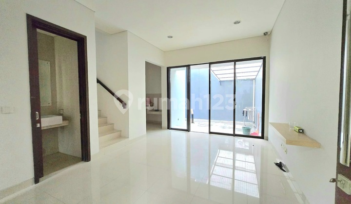 For Sale Super Fast Cheapest Prestigia Eminent Cluster in BSD, ready to occupy, neat, already renovated, Land Area 105 (7x15)