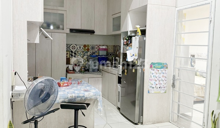 FOR SALE NEAT, READY-TO-OCCUPY HOUSE  Premiere Village, Cipondoh, Tangerang  Land Area: 134m² 2