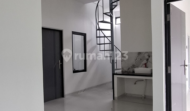 Rumah Baru Minimalis Kopo Permai Bandung Strategis bisa untuk Usaha 2