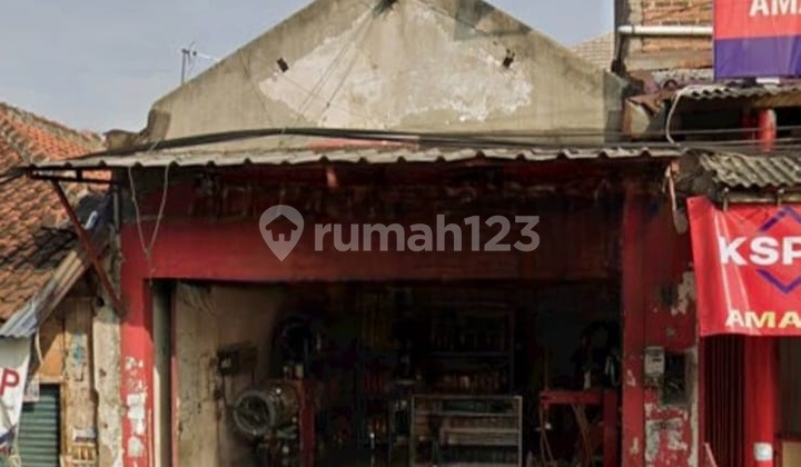 Business Space in a Busy Vegetable Main Road Location, Bandung Regency. Business Space in a Busy Vegetable Main Road Location, Bandung Regency.