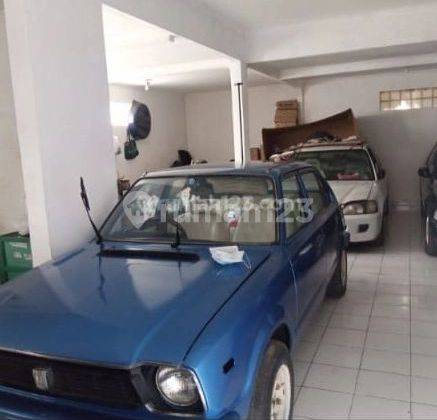 Rumah Pusat Ramai Dekat Mainroad 2,5 Lantai di Kopo Permai  2