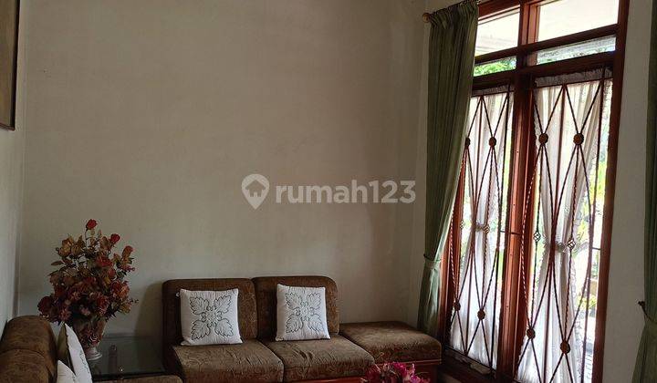 Rumah Cantik 1,5 Lantai Hook di Kopo Permai Bandung 2