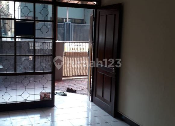 Rumah 1 Lantai Area Patung Kuda Taman Kopo Indah 2 Bandung