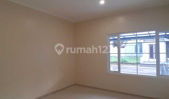 Fully Renovated House in Singgasana Pradana Cluster, Bandung