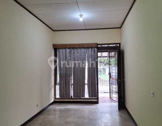 Rumah 1,5 Lantai di Kopo Permai Siap Huni Bandung Rumah 1,5 Lantai di Kopo Permai Siap Huni Bandung