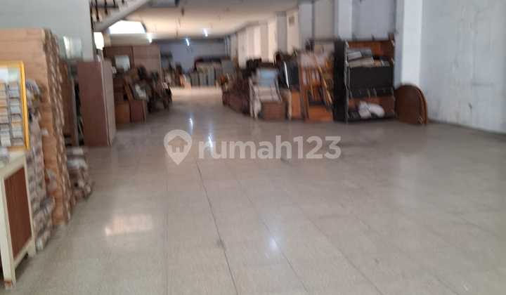 Ruko Siap Pakai Lokasi Strategis Area Cibaduyut