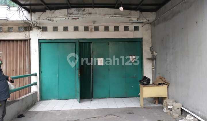 Sewa Ruko Baru Renovasi Lokasi Strategis Ramai Astana Anyar