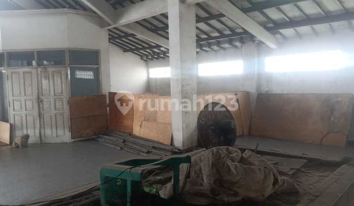 Strategic 2-Storey Main Road Shop House in Cibaduyut, Bandung.