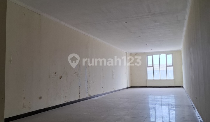 Ruko 3 Lantai Di Jl.raya Kopo Mainroad Strategis Ruko 3 Lantai Di Jl.raya Kopo Mainroad Strategis