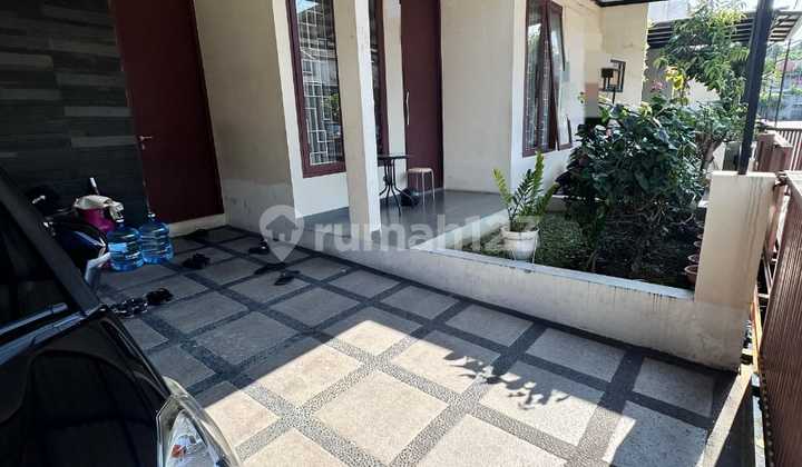 Rumah Cantik Modern Minimalis di Kopo Safira Residence