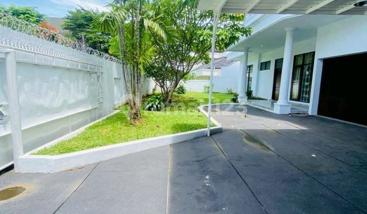 Disewa Rumah Modern Jalan Pejaten, Jakarta Selatan Disewa Rumah Modern Jalan Pejaten, Jakarta Selatan