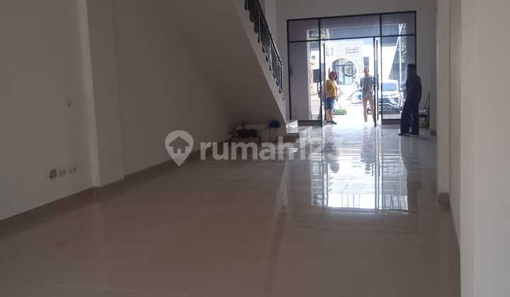 Disewa / Dijual Ruko Sedayu City, Cakung, Jakarta Timur Disewa / Dijual Ruko Sedayu City, Cakung, Jakarta Timur