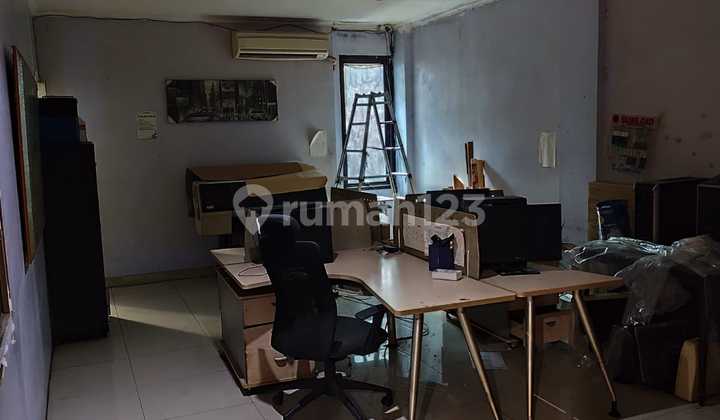 Dijual Gedung Strategis Jalan Proklamasi, Menteng Dijual Gedung Strategis Jalan Proklamasi, Menteng