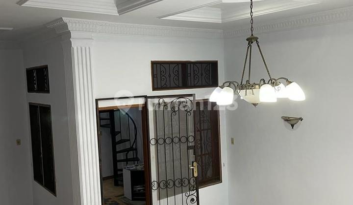 For Sale 2-Story House on Bisma Street Sunter