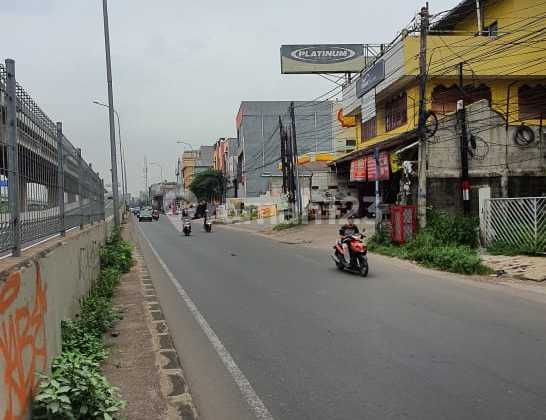 For Rent 3 Shophouse Units on Kalimalang Street, East Jakarta For Rent 3 Shophouse Units on Kalimalang Street, East Jakarta