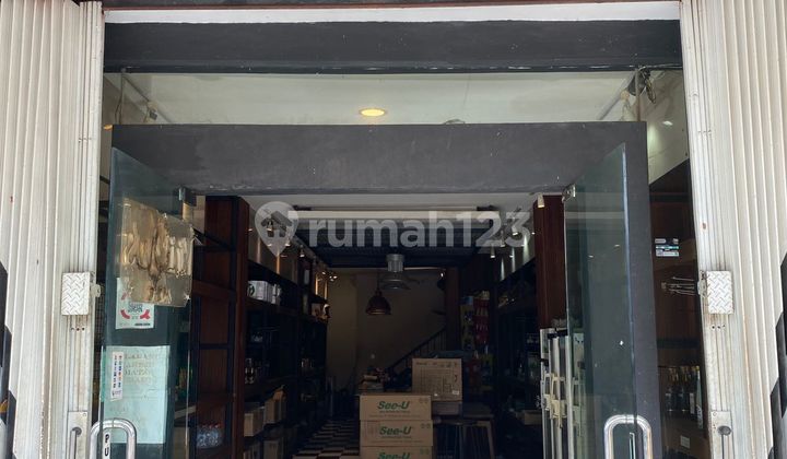 Dijual / Disewa Ruko Depan Jalan di Tebet, Jakarta Selatan Dijual / Disewa Ruko Depan Jalan di Tebet, Jakarta Selatan
