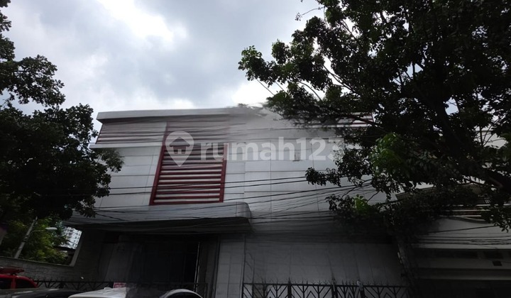For Rent / For Sale Commercial Space Jalan Pramuka Raya For Rent / For Sale Commercial Space Jalan Pramuka Raya