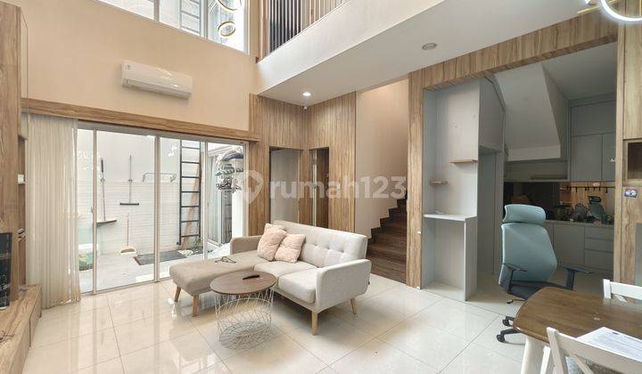 Rumah Bagus di The Riviera Metland Puri Dekat Alam Sutera 3 Bed 2