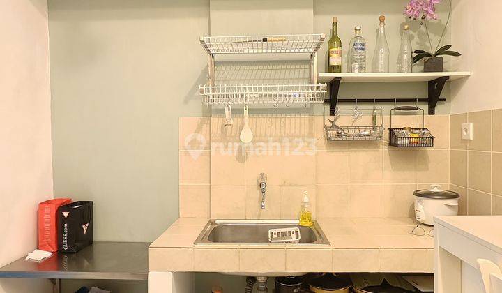dapur apartemen mediterania garden 2 tipe