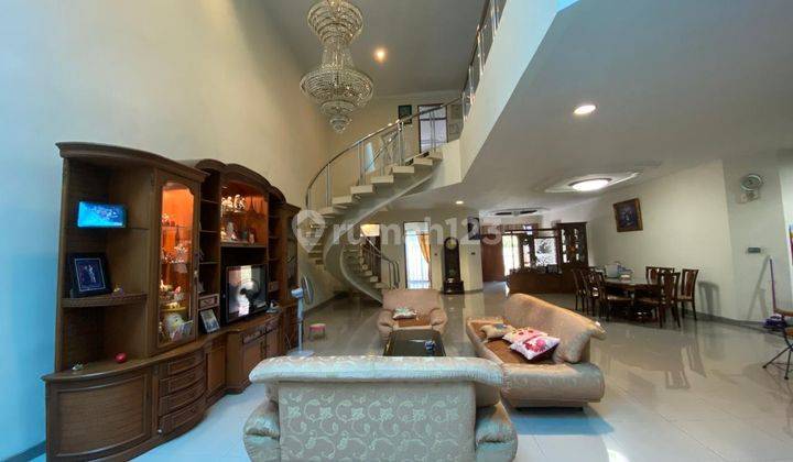 Dijual Rumah Bagus 2 Lantai Full Furnish 1