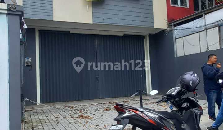 Dijual Ruko Pinggir Jalan Besar  2