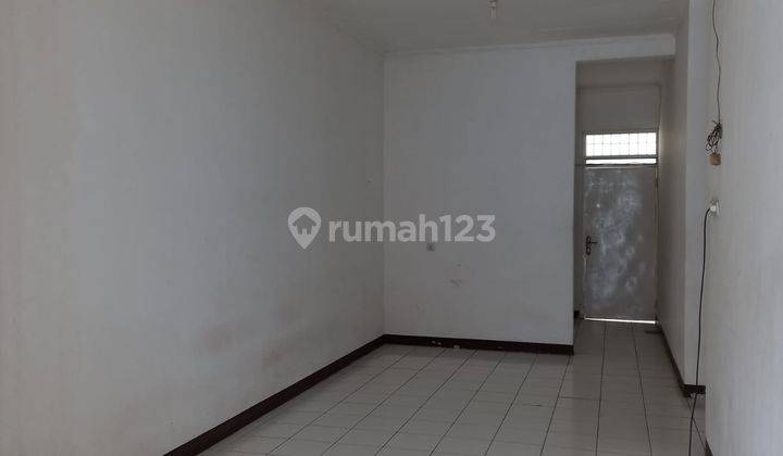 Rumah Di Taman Kopo Indah Butuh Renovasi 2