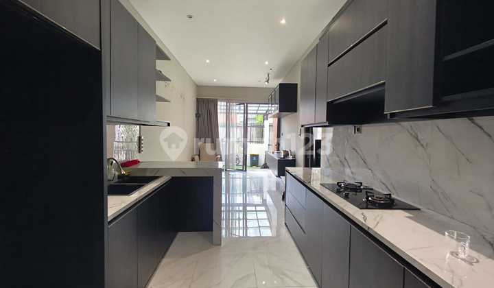 Dijual Rumah Siap Huni Semi Furnished di Tki 2