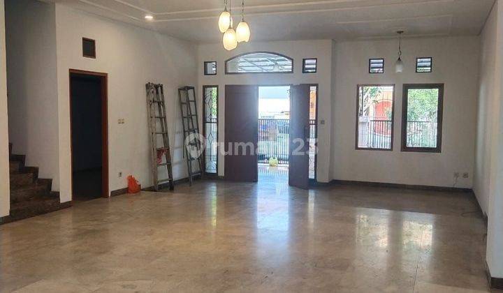 Rumah Bagus Lantai Marmer di Batununggal Abdi 1