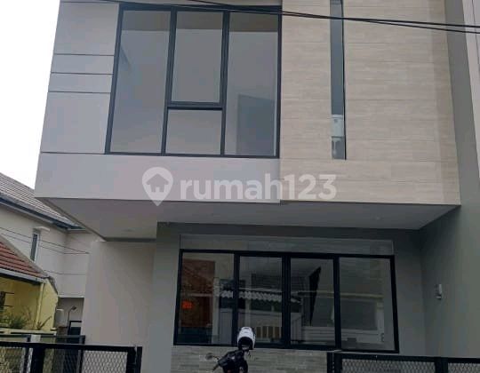 Rumah Baru 2 Lantai Hook Di Leuwi Sari, Lw Panjang
