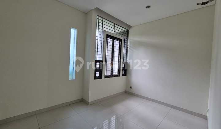 Rumah Cantik Siap Huni Cluster Favorite di Singgasana 2