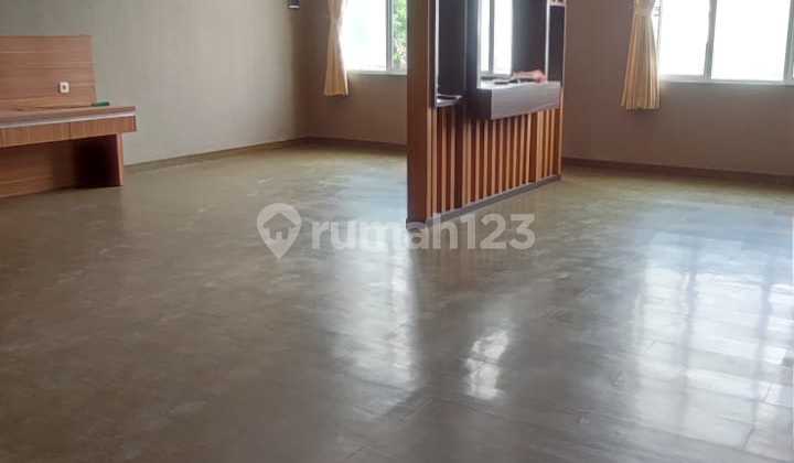 Rumah 2 Lantai Siap Huni di Tki 3 Blok E