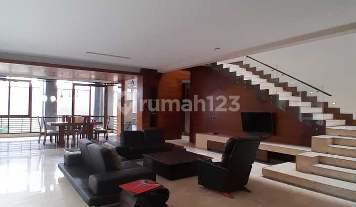 Spacious Luxurious Furnished House Ready to Occupy in Singgasana